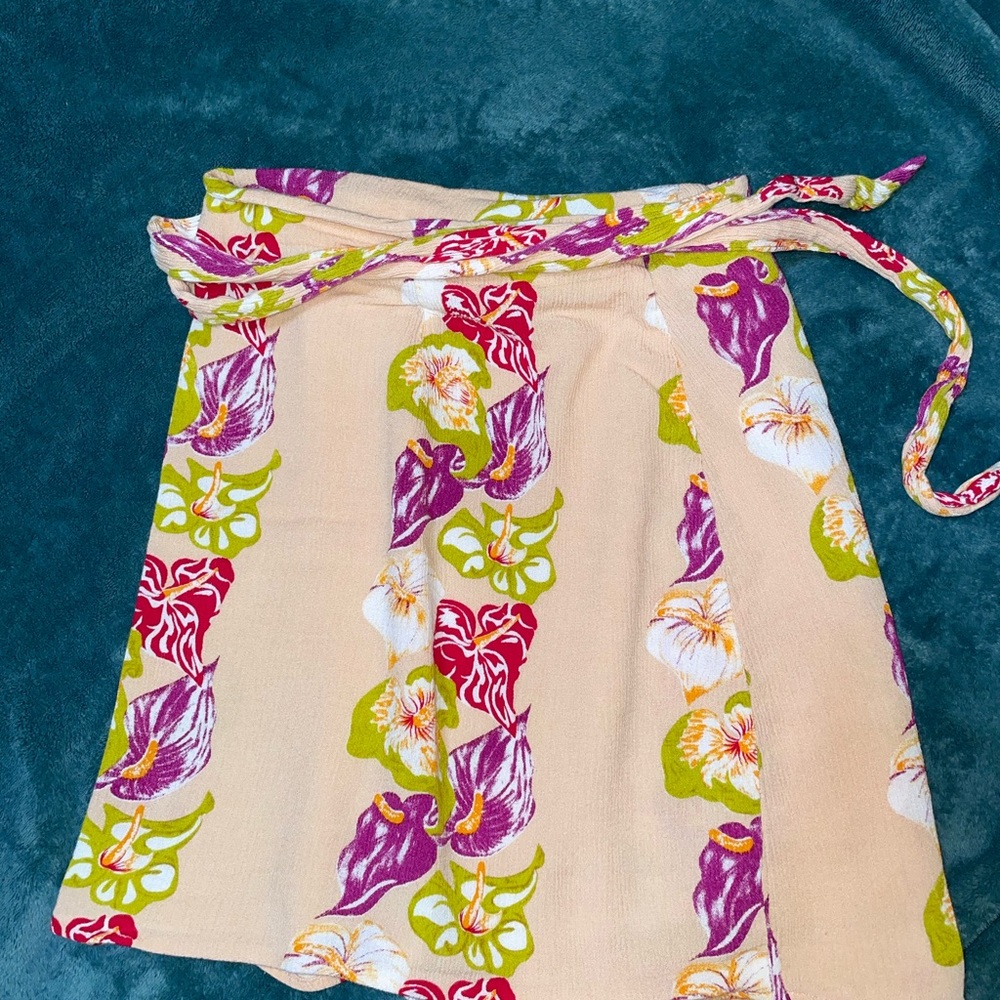 Alohiwai anthurium wrapped skirt